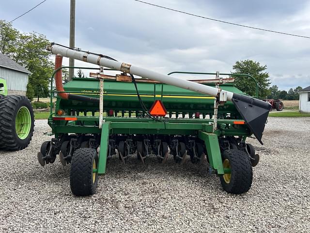 Image of John Deere 1560 equipment image 4