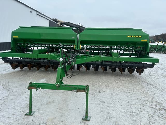 Image of John Deere 1560 equipment image 2