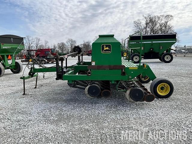 Image of John Deere 1560 equipment image 2