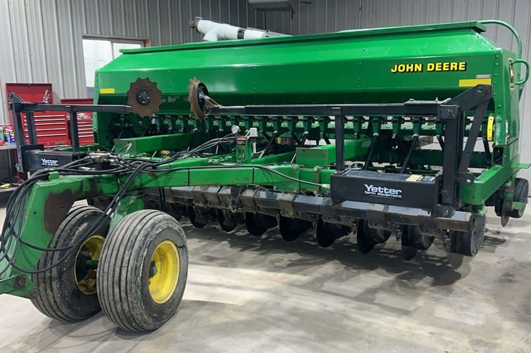 Image of John Deere 1560 Primary image