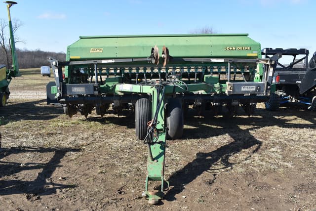 Image of John Deere 1560 equipment image 1