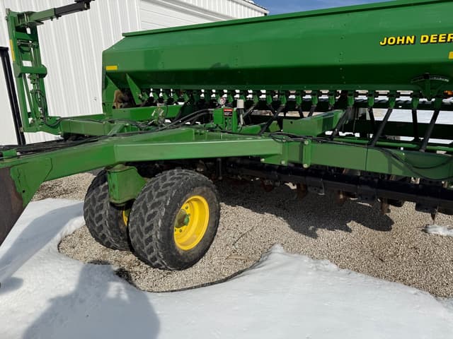 Image of John Deere 1560 equipment image 2