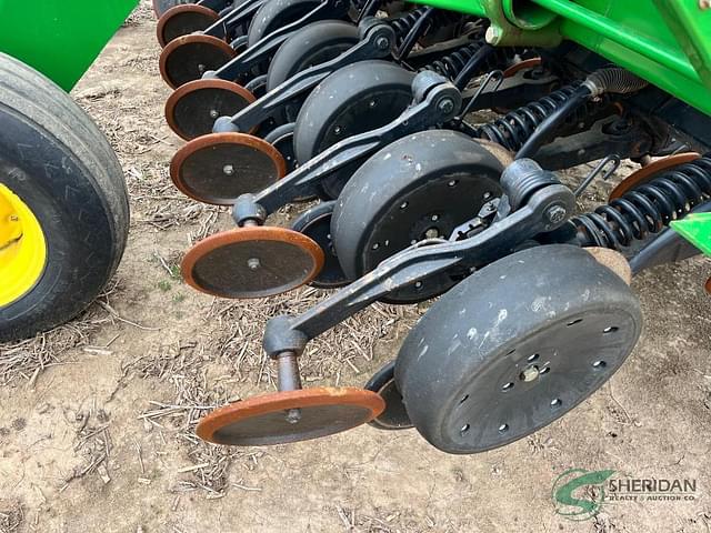 Image of John Deere 1500 equipment image 4