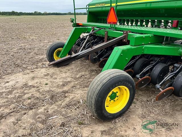 Image of John Deere 1500 equipment image 3