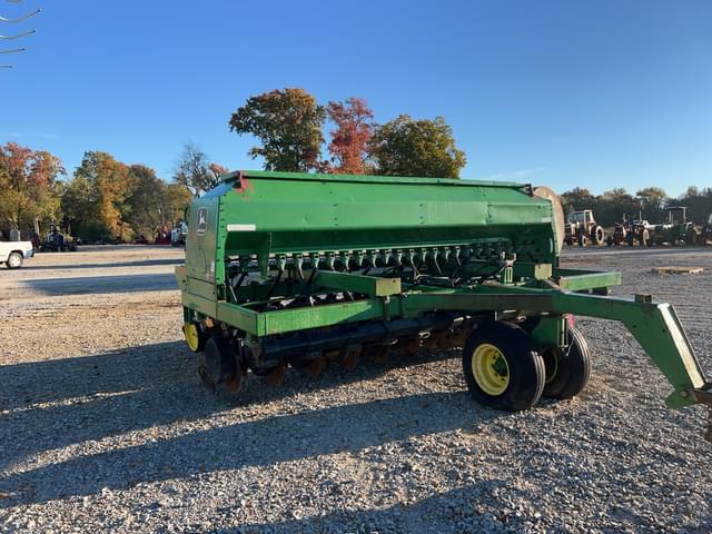 Image of John Deere 1560 equipment image 4