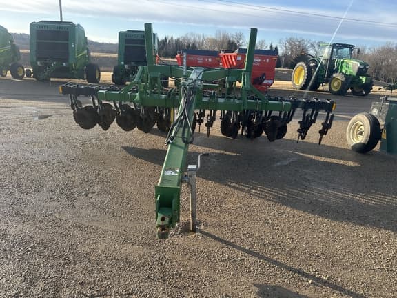 Image of John Deere 1570 equipment image 4