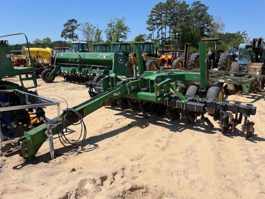 Main image John Deere 1570