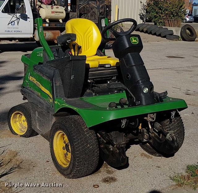 Image of John Deere 1570 equipment image 2