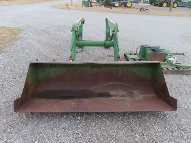 Image of John Deere 158 equipment image 1