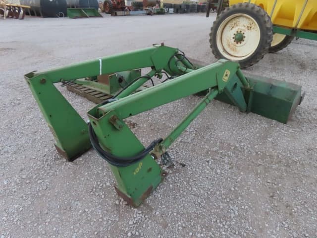 Image of John Deere 158 equipment image 3