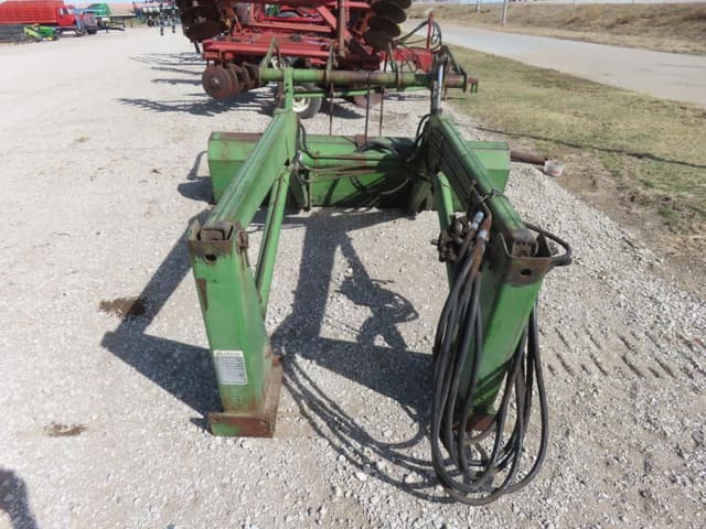 Image of John Deere 158 equipment image 4