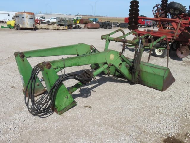 Image of John Deere 158 equipment image 3