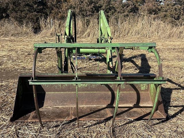 Image of John Deere 158 equipment image 2