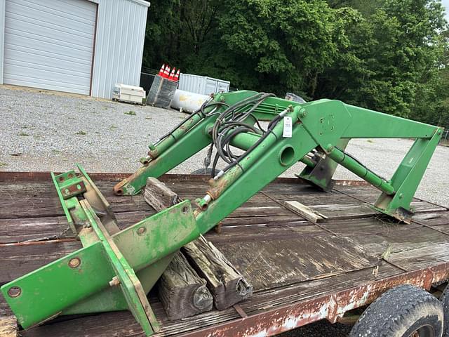Image of John Deere 158 equipment image 3