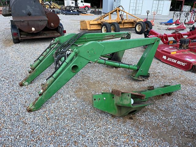 Image of John Deere 158 equipment image 1