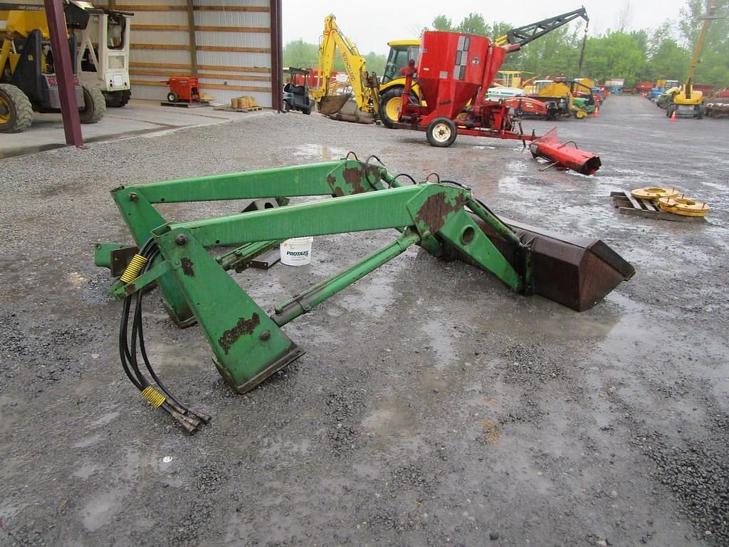 Image of John Deere 158 Primary image