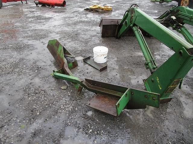 Image of John Deere 158 equipment image 2