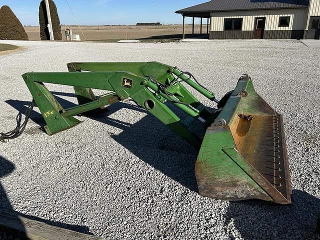 Image of John Deere 158 equipment image 1