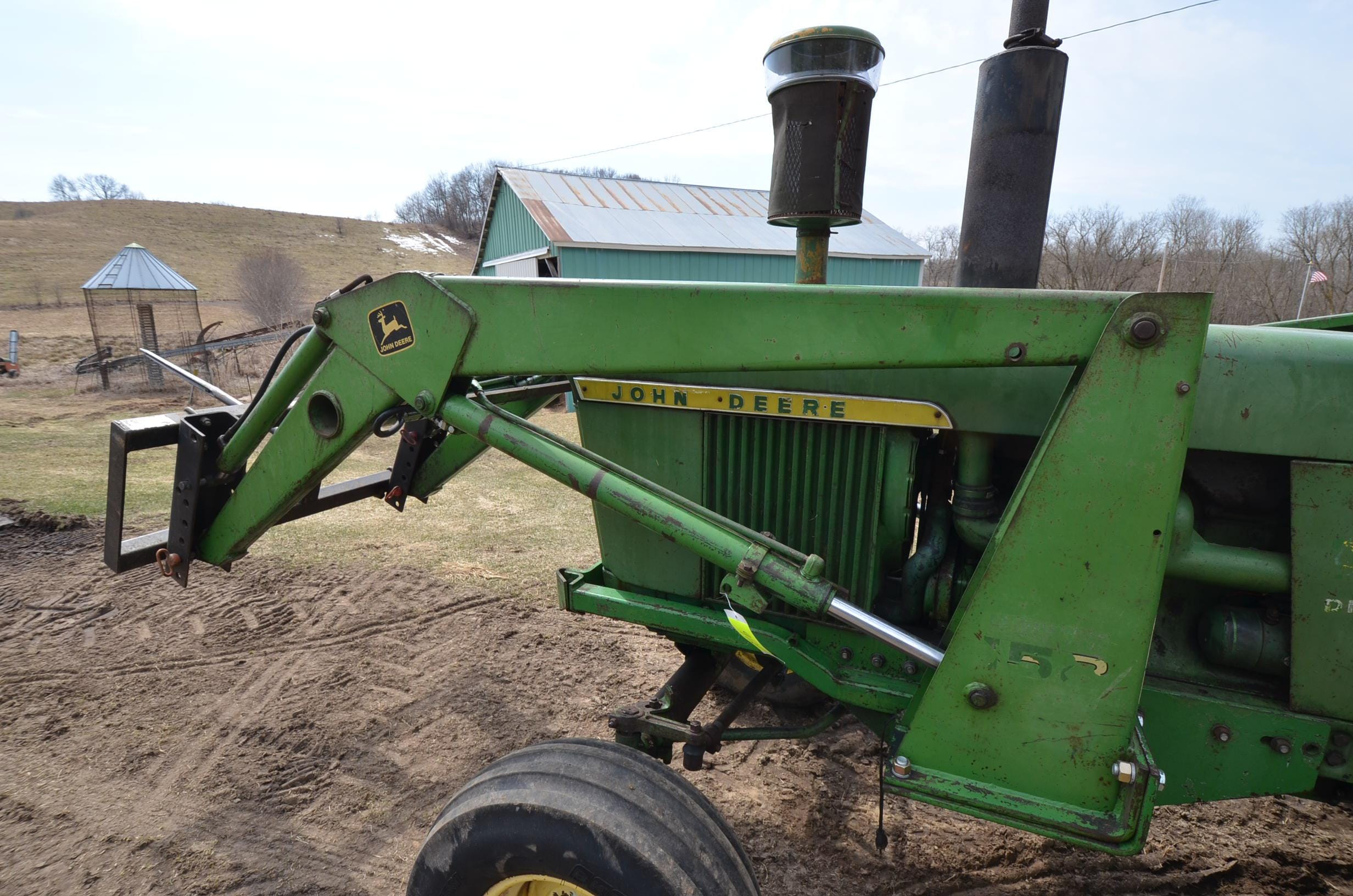Main image John Deere 158
