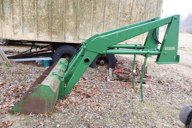 Image of John Deere 158 equipment image 1
