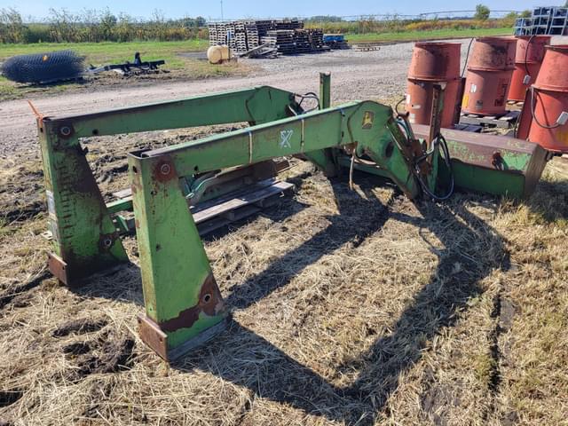 Image of John Deere 158 equipment image 2