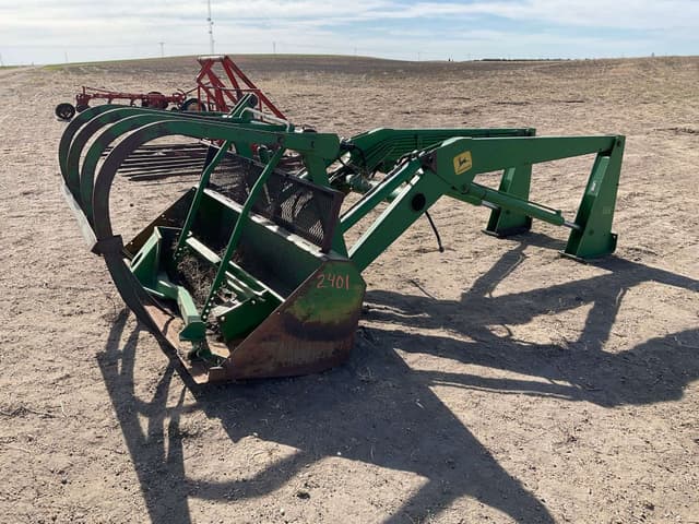 Image of John Deere 158 equipment image 3