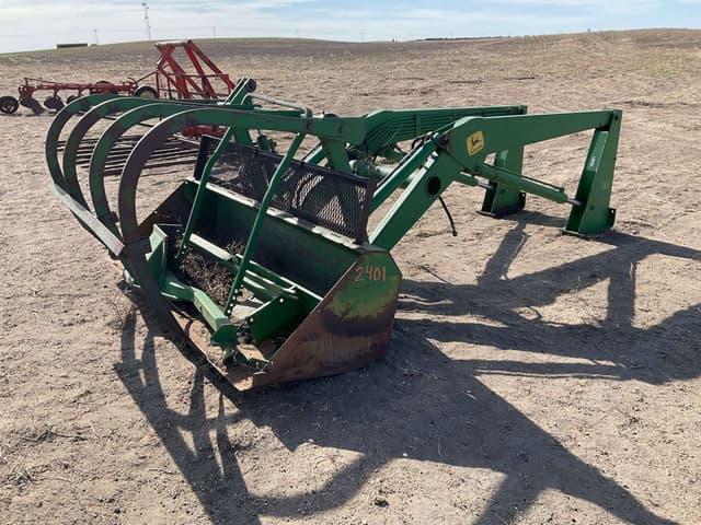 Image of John Deere 158 equipment image 2