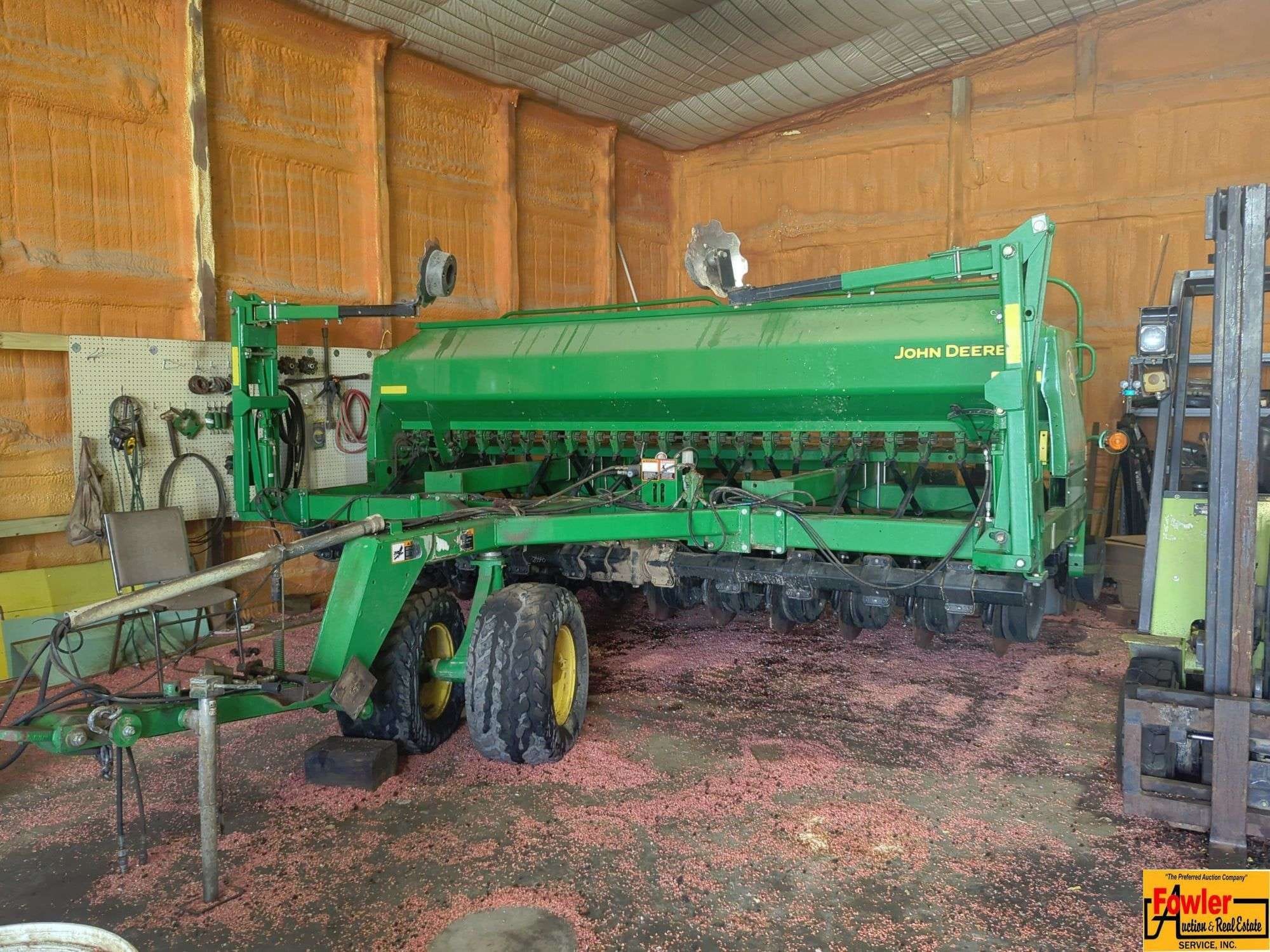 John Deere 1590 Equipment Image0