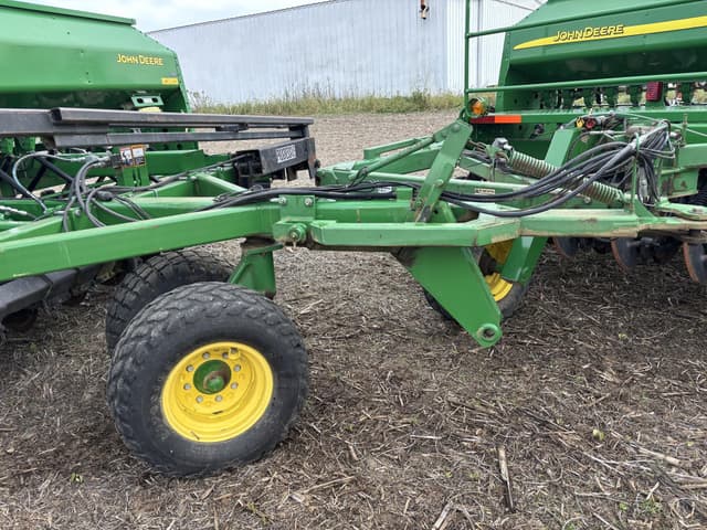 Image of John Deere 1590 equipment image 4