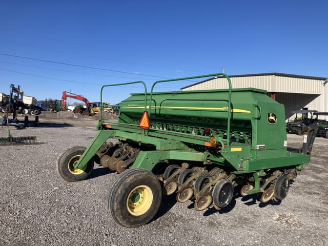 Image of John Deere 1590 equipment image 1