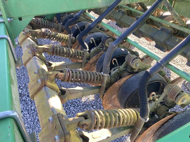 Image of John Deere 1590 equipment image 3