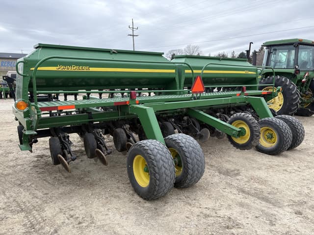 Image of John Deere 1590 equipment image 3