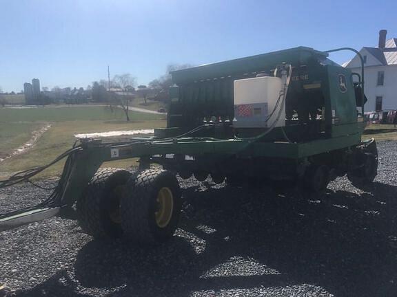 Image of John Deere 1590 equipment image 1