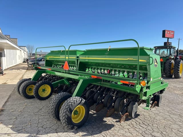 Image of John Deere 1590 equipment image 2