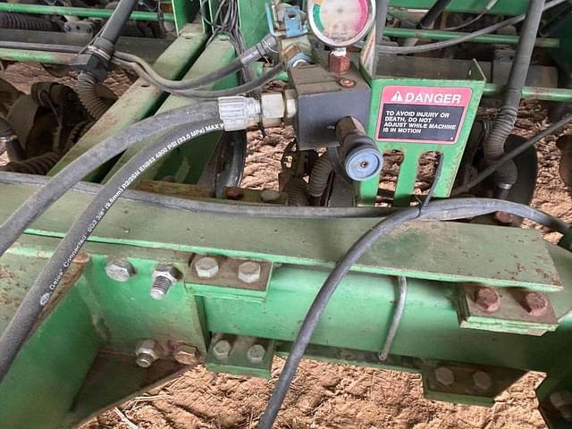 Image of John Deere 1590 equipment image 4