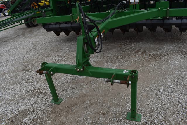 Image of John Deere 1590 equipment image 4