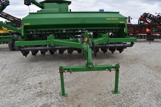 Image of John Deere 1590 equipment image 1