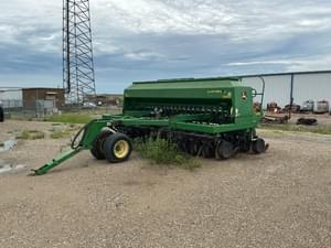 John Deere 1590 Image