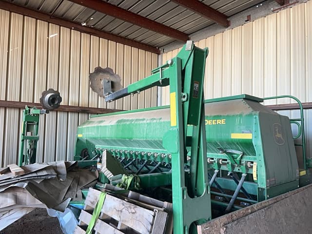 Image of John Deere 1590 equipment image 3