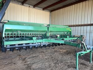 John Deere 1590 Image