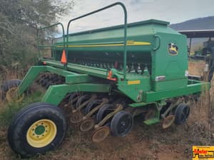 John Deere 1590 Image