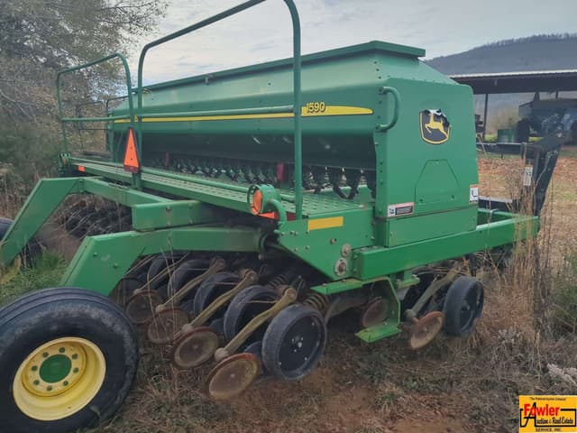 Image of John Deere 1590 equipment image 3
