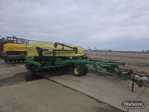 John Deere 1590 Image