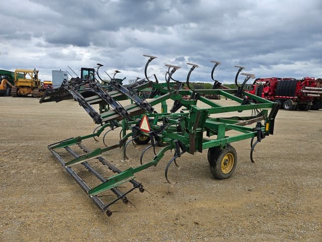 Image of John Deere 960 equipment image 4