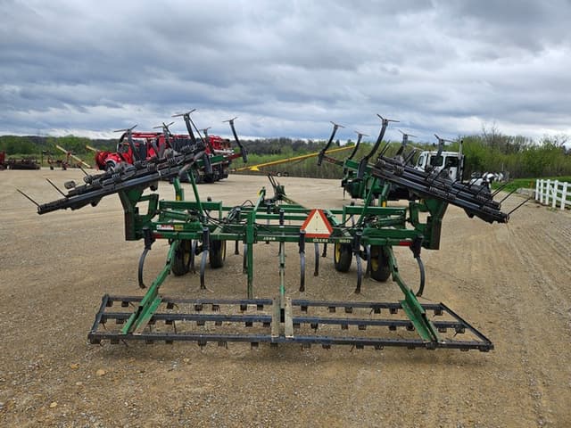 Image of John Deere 960 equipment image 3
