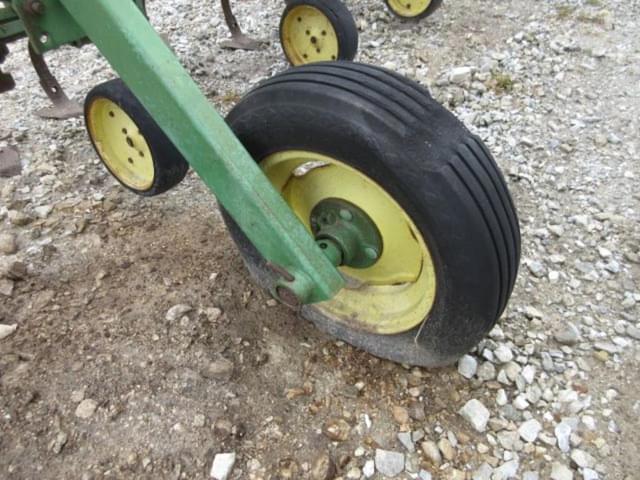 Image of John Deere Undetermined equipment image 2