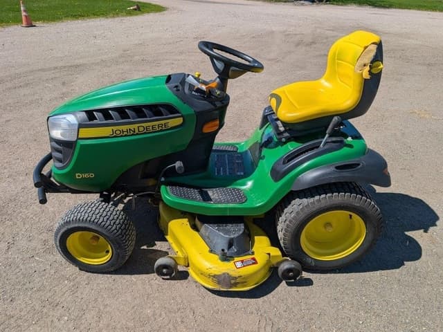 Image of John Deere D160 equipment image 1