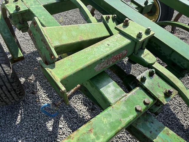 Image of John Deere 1600 equipment image 2