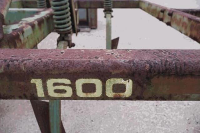 Image of John Deere 1600 equipment image 4