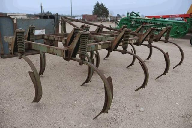 Image of John Deere 1600 equipment image 2